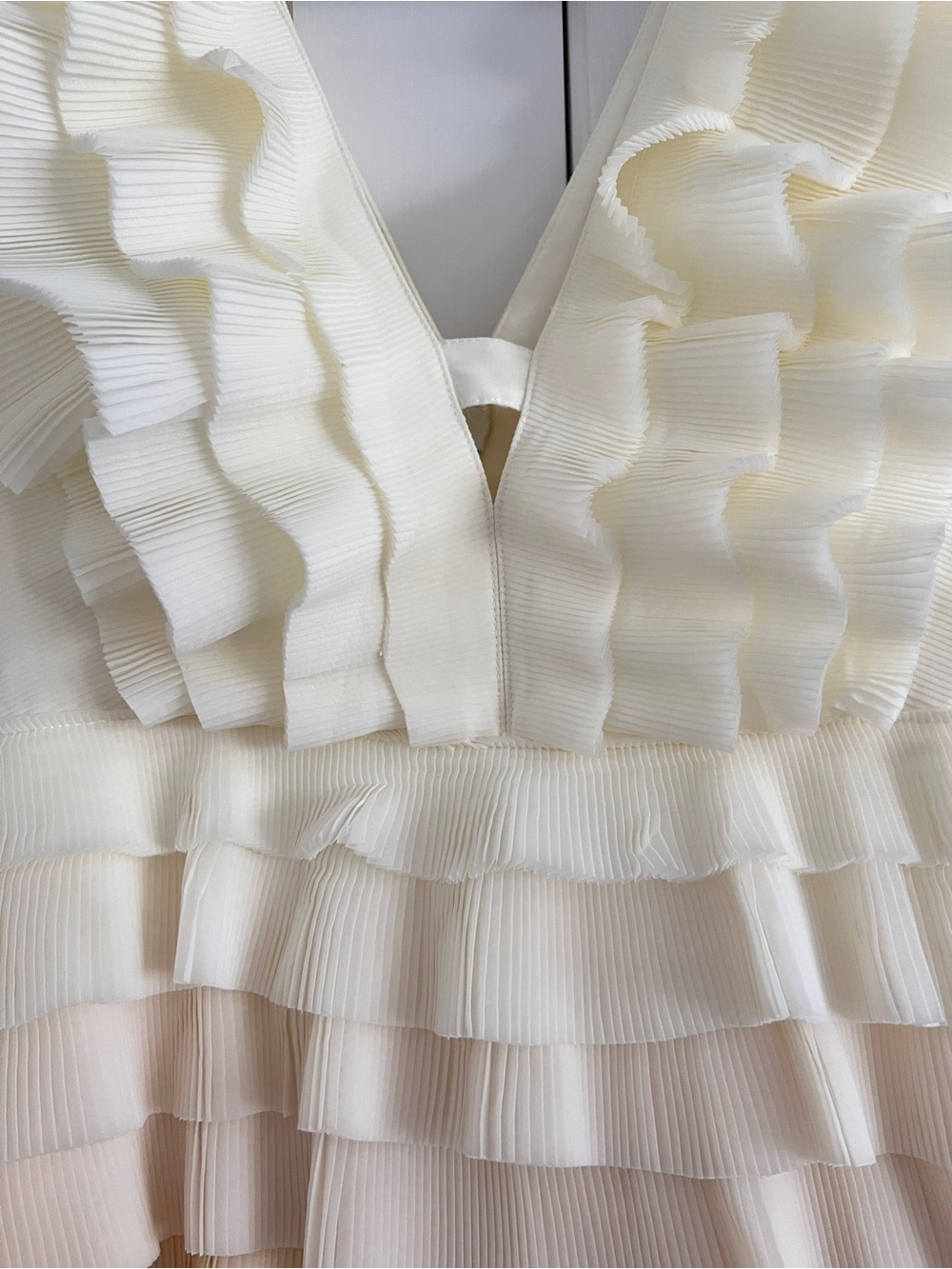 AJE REFLECTION OMBRE GOWN IN IVORY/ACACIA YELLOW, US6, AU10 - Picture 11 of 15